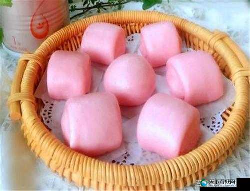 鲜嫩可口的粉色小馒头：探索美食的奇妙世界
