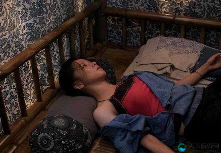 海角社区熟女偷伦：揭示偷伦背后的道德与伦理问题