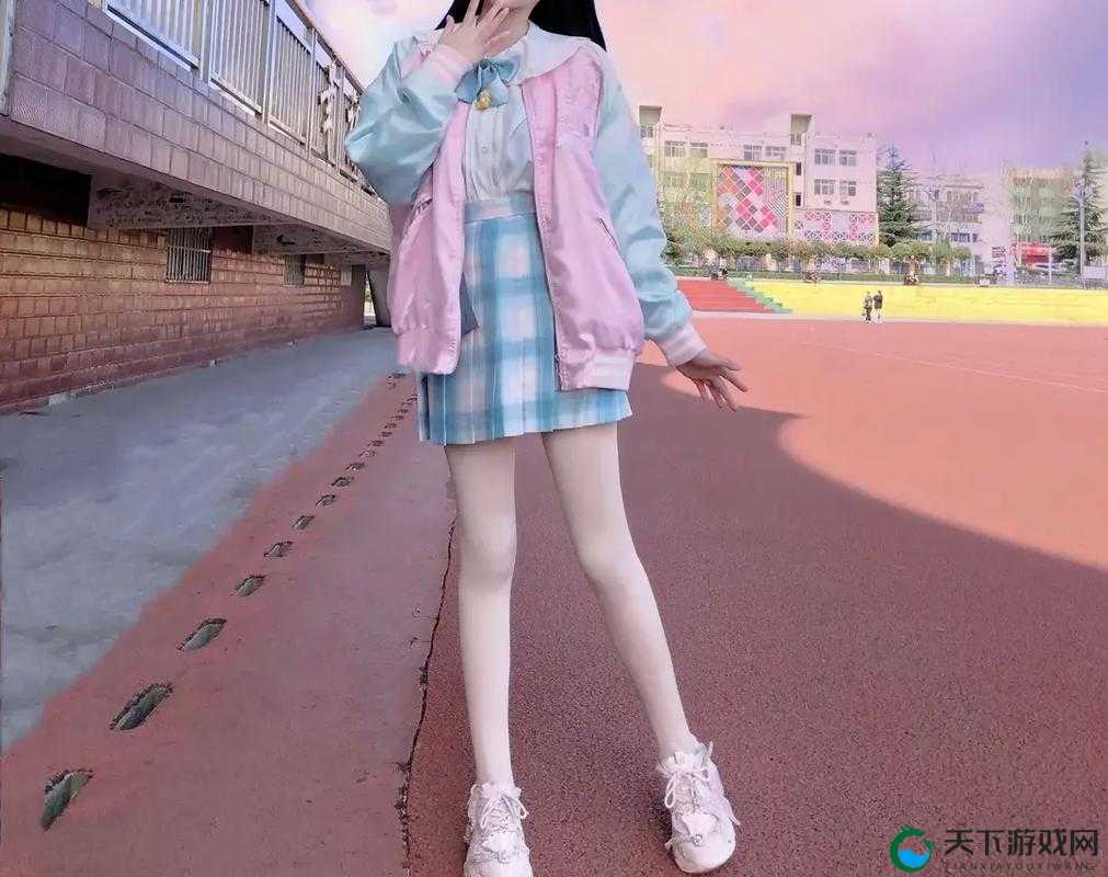 白色 JK 六年级扣出桨：令人震惊的校园事件
