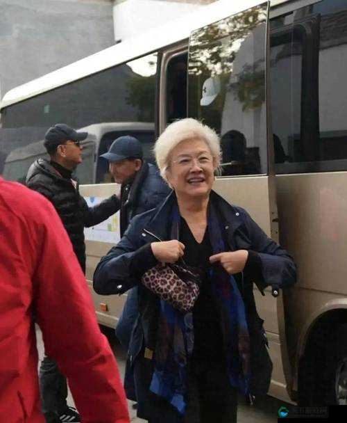 东北老女人高潮时那大声喊叫的震撼场景