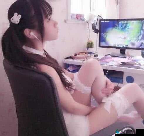 白丝校花自慰出水精彩游戏全过程呈现