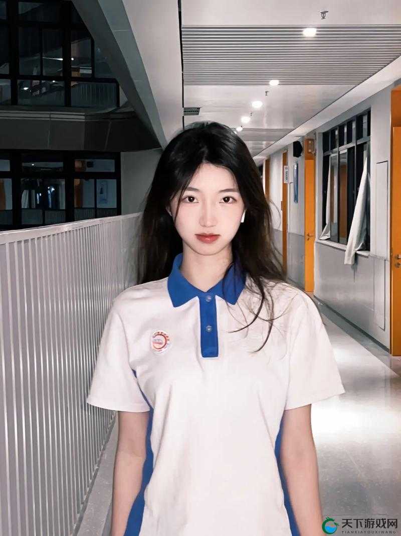 13 位女学生小嫩苞的青春成长故事