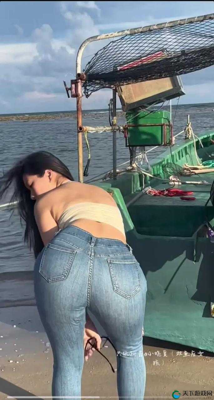 肥臀 BBwBBwBBw 潮水泛滥：探索丰满女性的性魅力