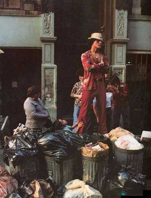 纸醉金迷1983 美国 一段奢华背后的隐秘故事