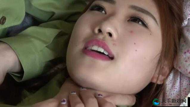 美女被操哭：挣扎与痛苦的背后故事
