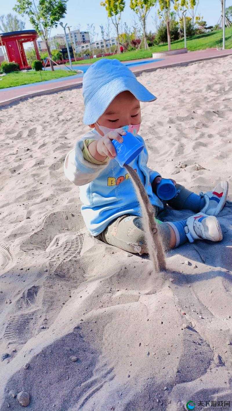 男生戴玩具出门体验：探寻独特行为背后的心理与感受