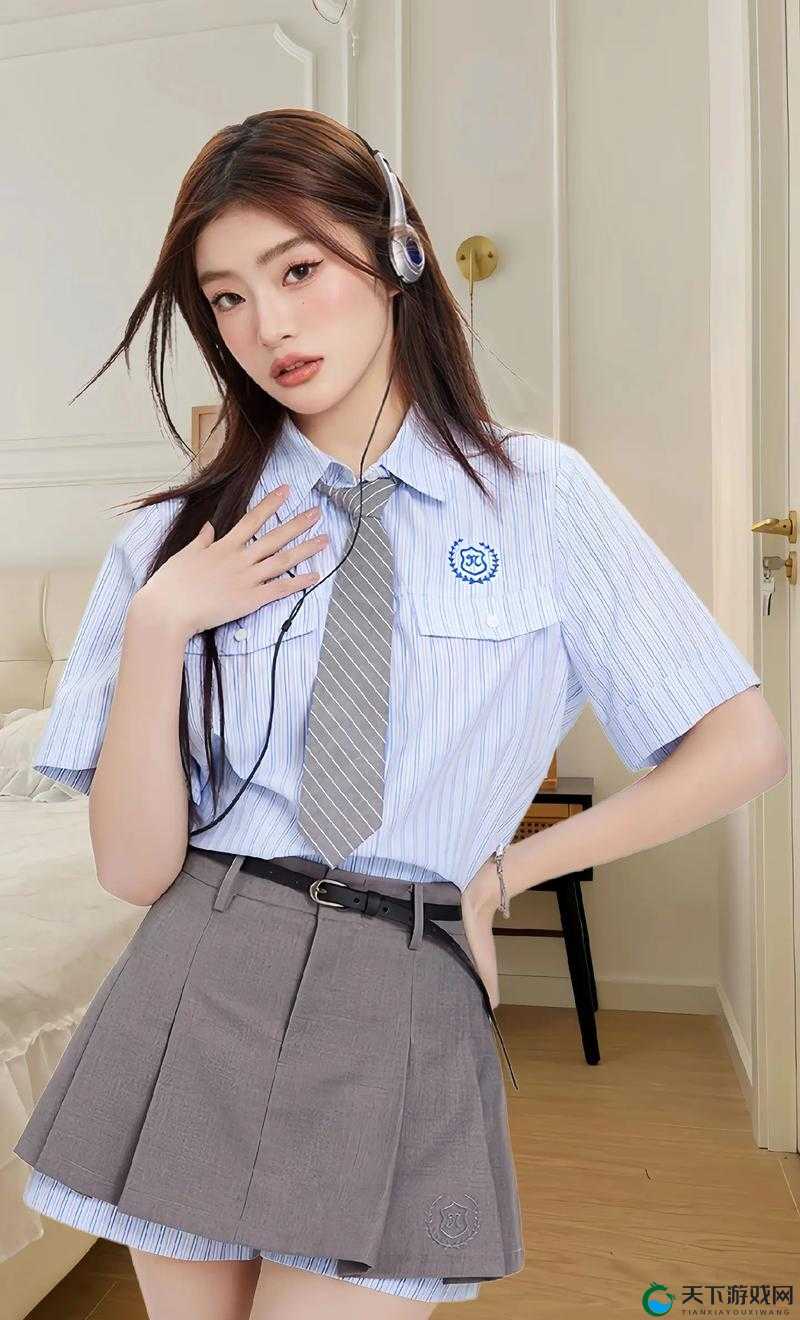 时尚潮流：大学生女装 16-18 岁的青春风采