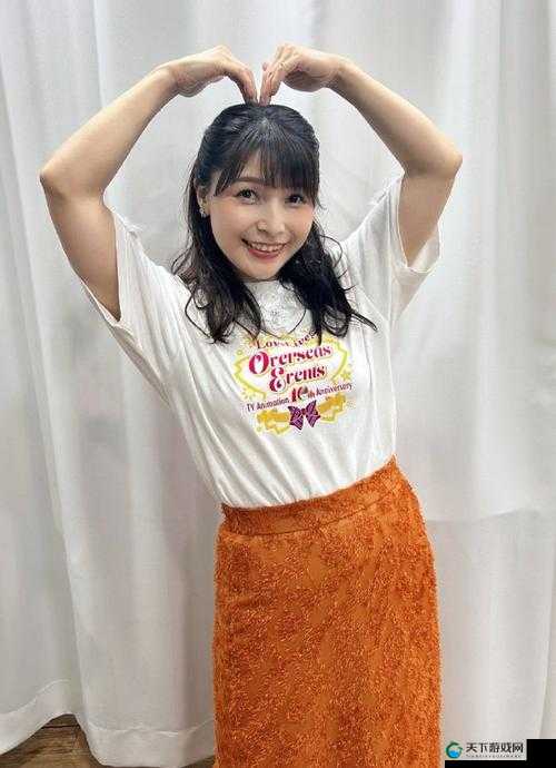 新田惠海：日本知名声优的演艺之路与精彩演绎
