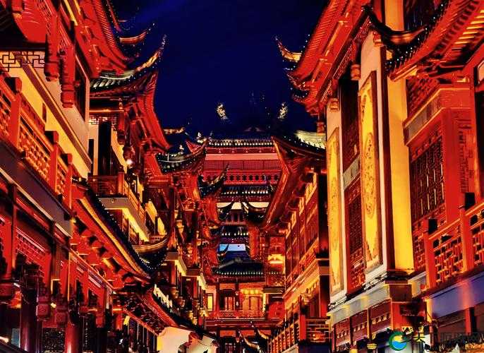 上海夜色中的一抹亮丽风景：璜铯怡红院的独特魅力