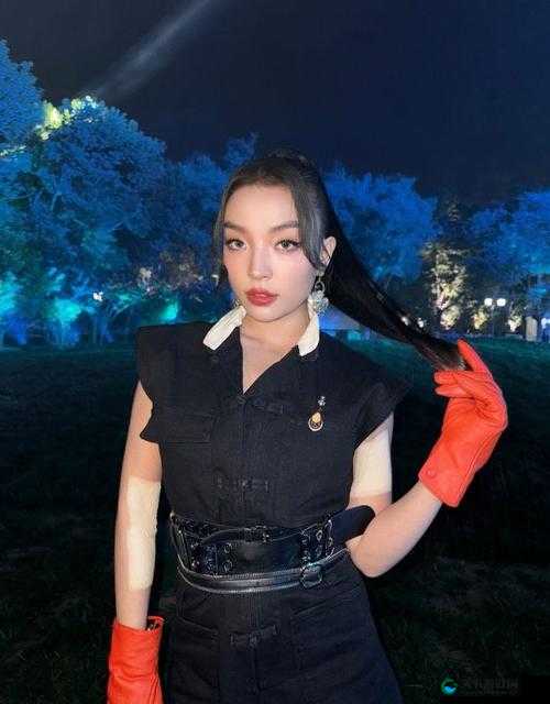 十八岁新疆女 RAPPER:绽放青春说唱光芒