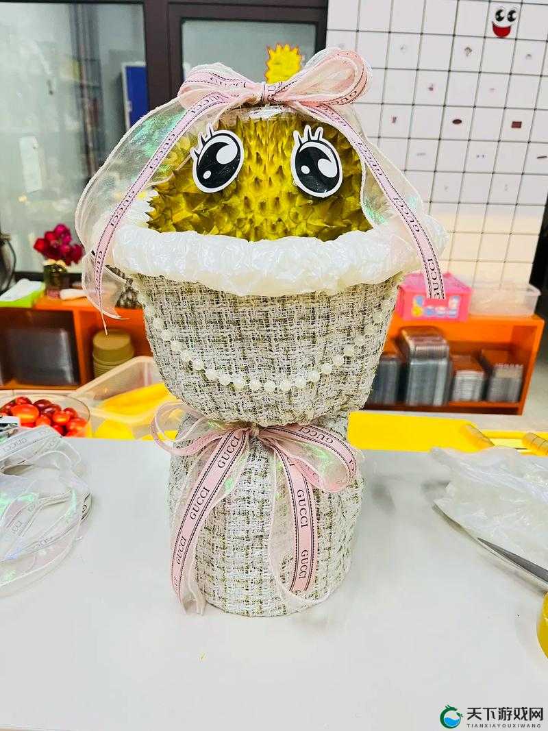 茄子丝瓜草莓榴莲石榴：多彩蔬果与美味水果的奇妙组合
