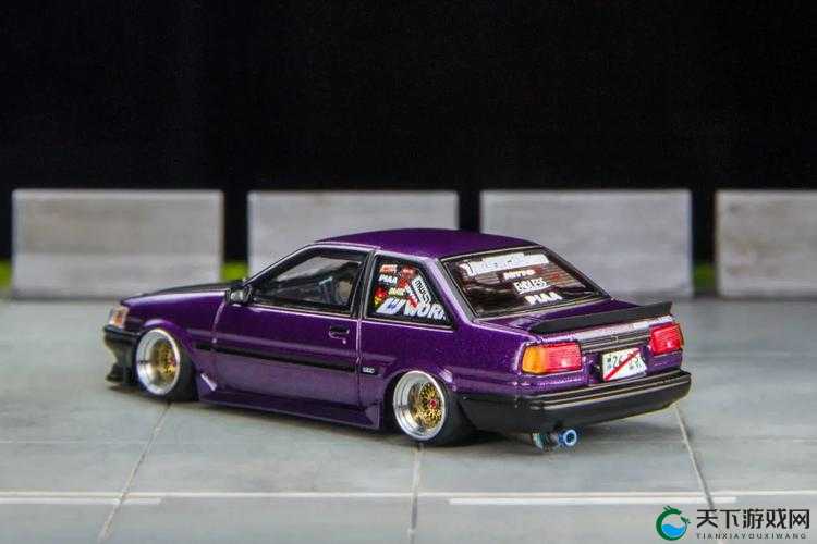 YSL 千人千色 AE86：展现独特魅力与时尚风格的美妆经典