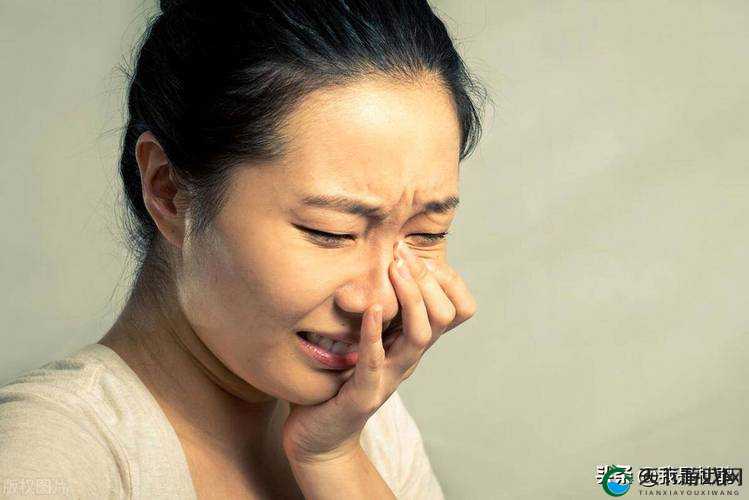 她越哭他却撞得越发凶狠的虐恋情事