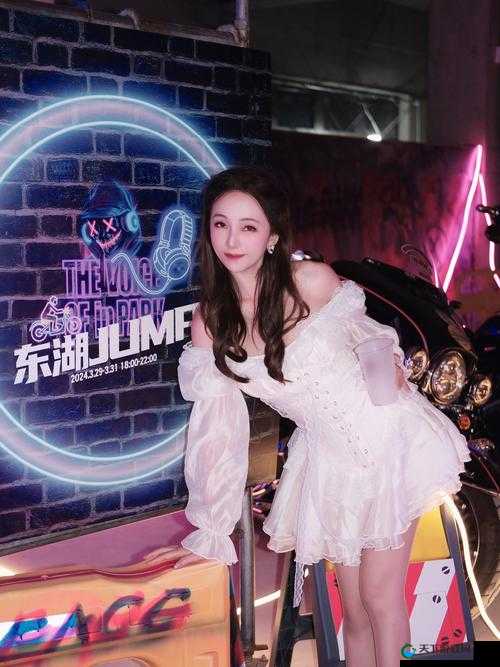 新疆女 RAPPER 深夜：用音乐诉说的故事