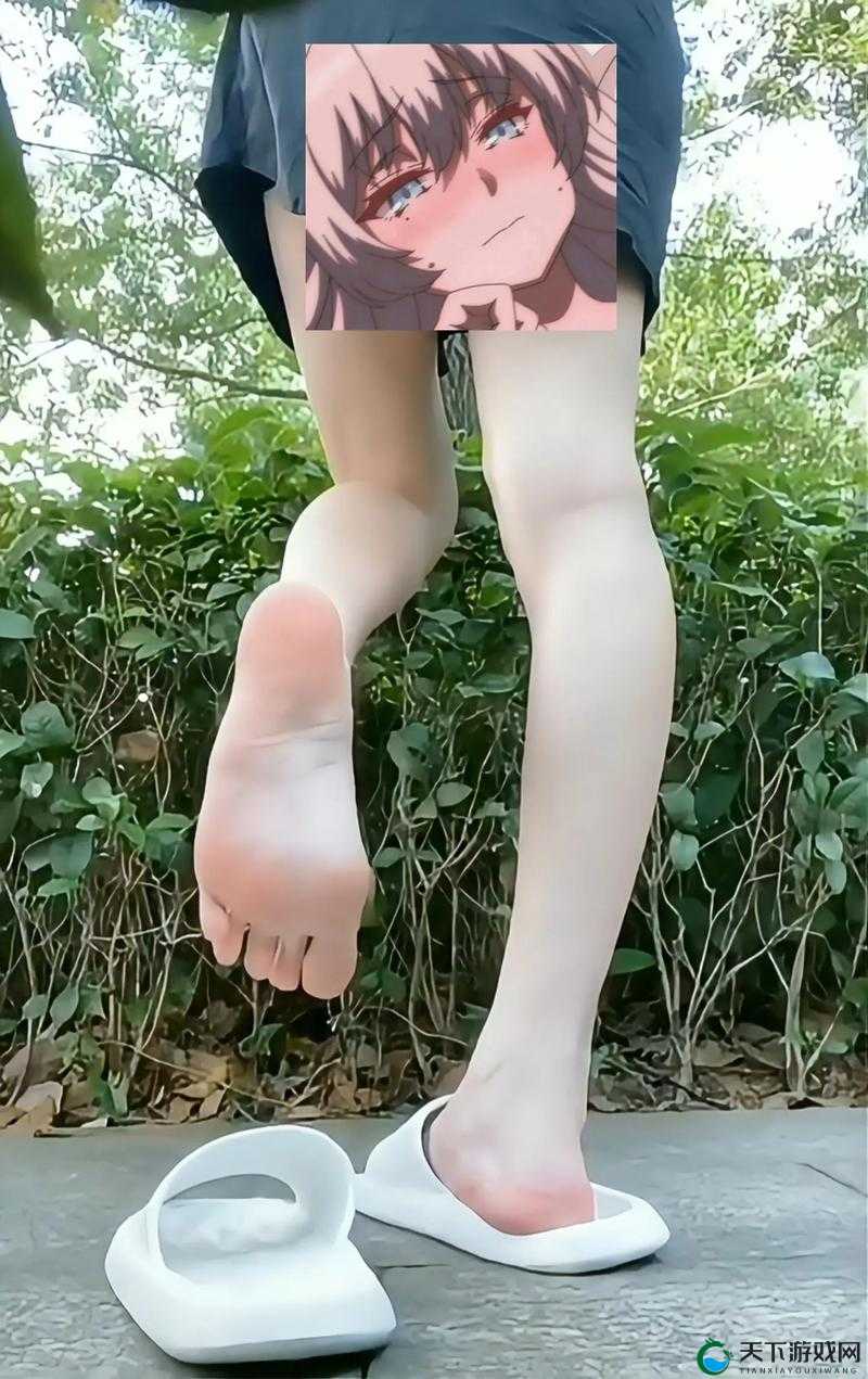 ：少萝露胸跳舞，引发争议的性感表演