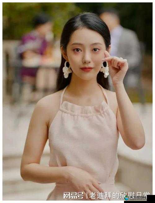 婷儿合集：颜值与才艺并存的宝藏女孩