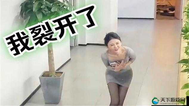 别舔了水都出来了：令人脸红心跳的私密瞬间