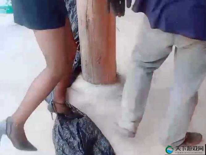 国产小伙 Gay 勾搭男司机:是道德的沦丧还是人性的扭曲
