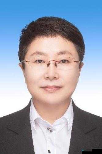 教师白洁:一位辛勤耕耘育桃李的优秀教育工作者