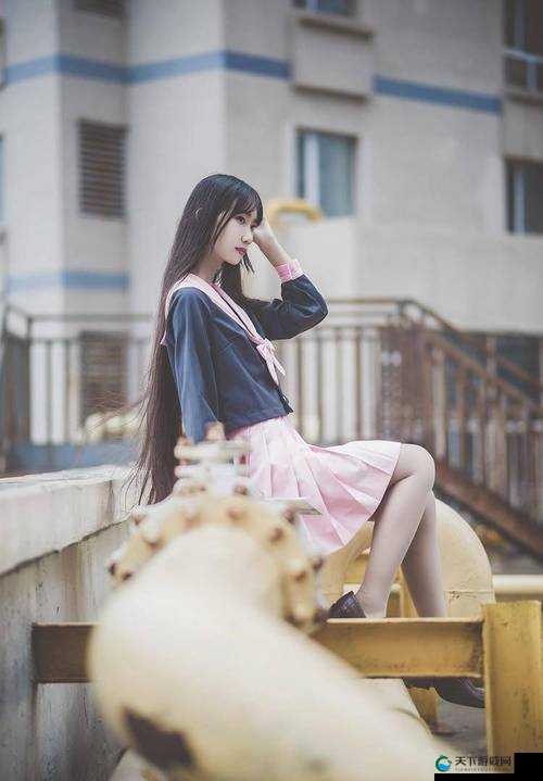 中出白丝 JK 绝美画面令人心动不已