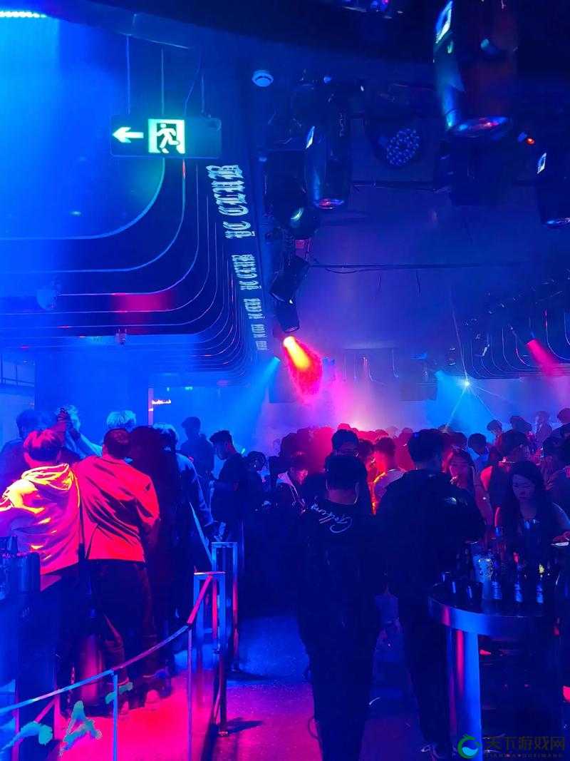 酒吧 DJ 给我避孕套，是何用意？