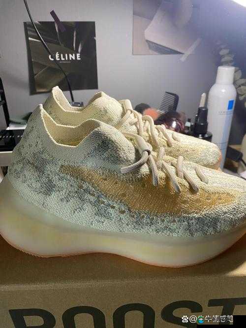 yeezy380 蜜桃粉和白色设计亮点解析及其独特魅力展现
