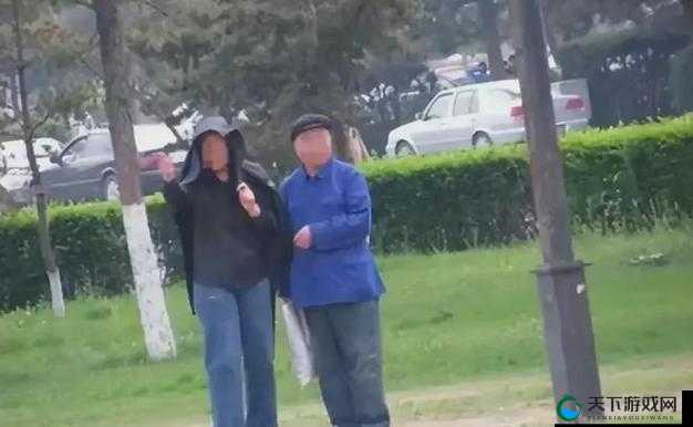 Chinese 骚年引老头视频:别样趣味引发关注