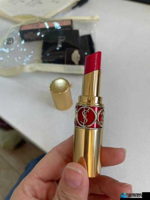 YSL 水蜜桃满十八岁:探索青春美丽的秘密之旅