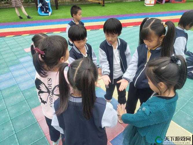 三个人黑白配怎么玩:一种有趣的游戏方式