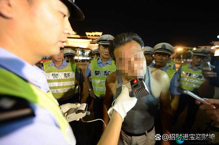 交警用小 XUE 查酒驾 H:这一行为引发广泛关注和讨论