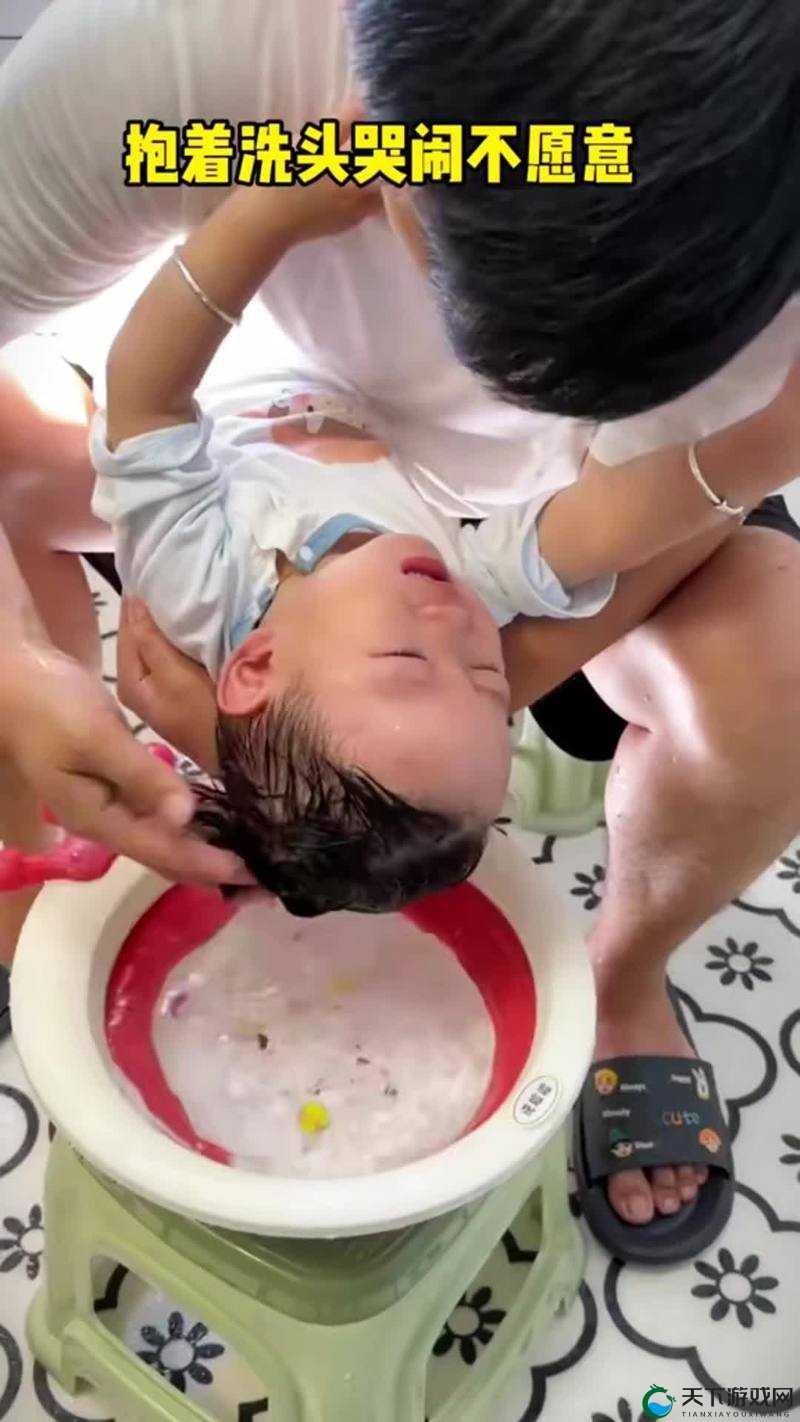 宝宝如何乖乖让爸爸洗头亲子互动技巧分享之实用方法与心得