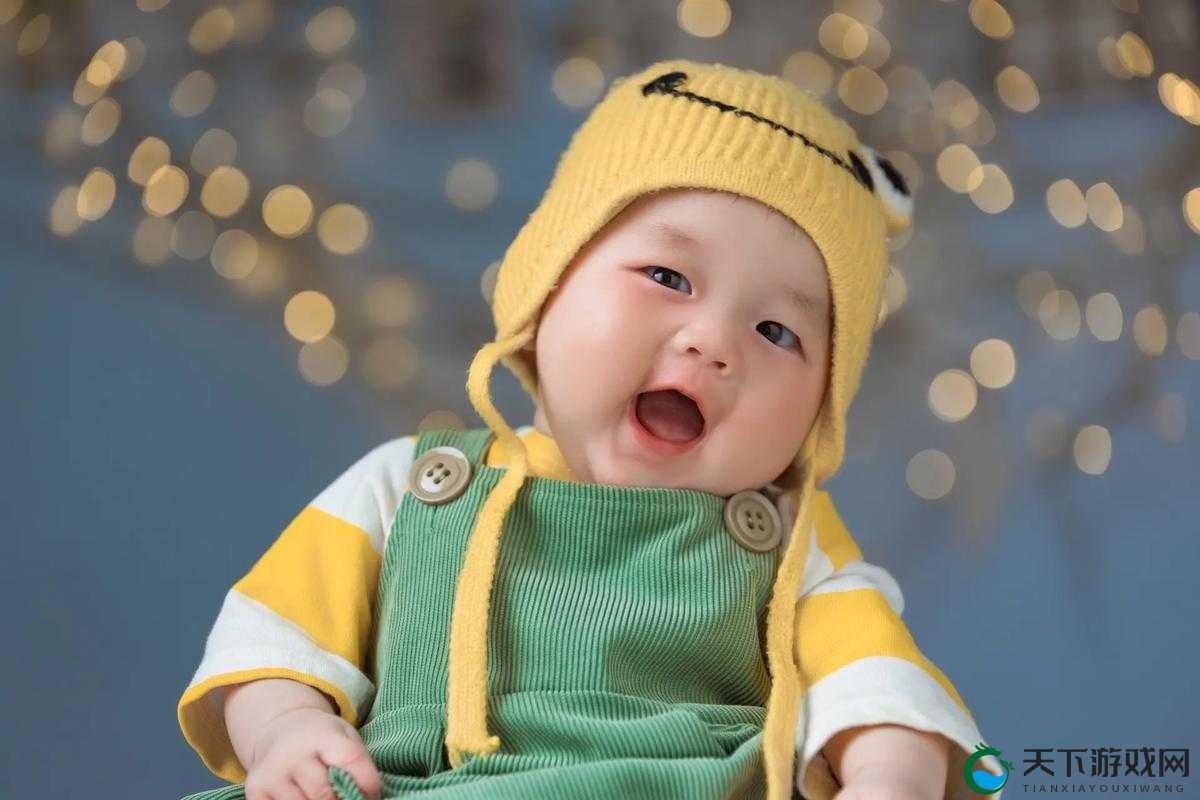 小男孩给小女孩吃困吧:纯真友情中的温暖瞬间