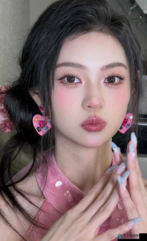 YSL 蜜桃棕调色视频:打造温柔甜美妆容