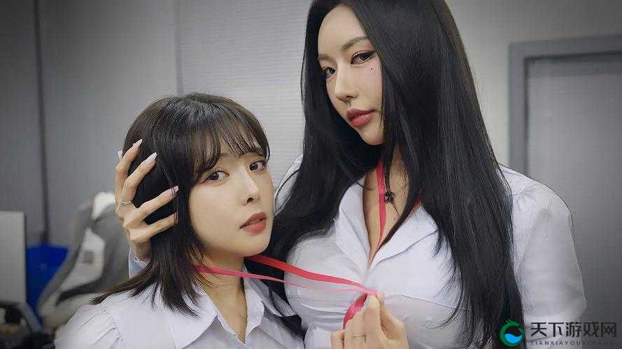 爆操女上司：职场中的隐秘欲望与冲突