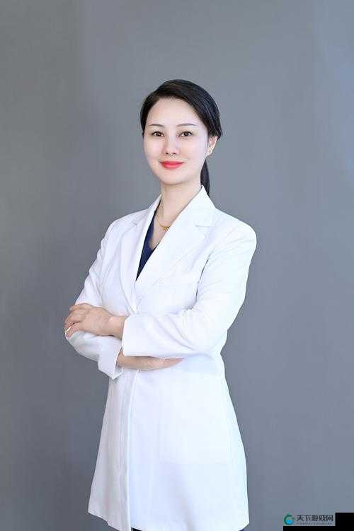 她，年轻的女医生，以精湛医术守护生命健康