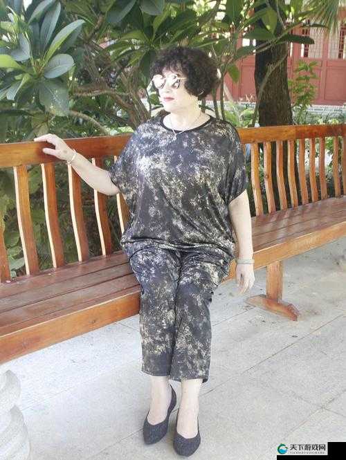 old 胖老太 fatbbw 青年：肥胖与青春的奇妙交融