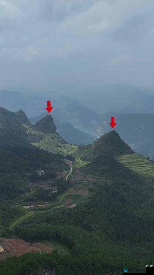 又白又大的两座峰：令人惊叹的自然奇景探秘