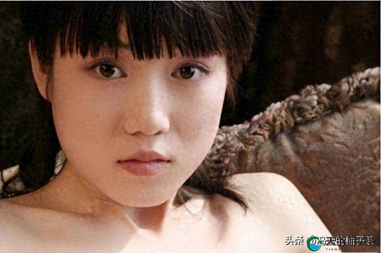 张筱雨人体艺术写真全集之丰满少妇极致诱惑，极致诱惑的丰满少妇写真