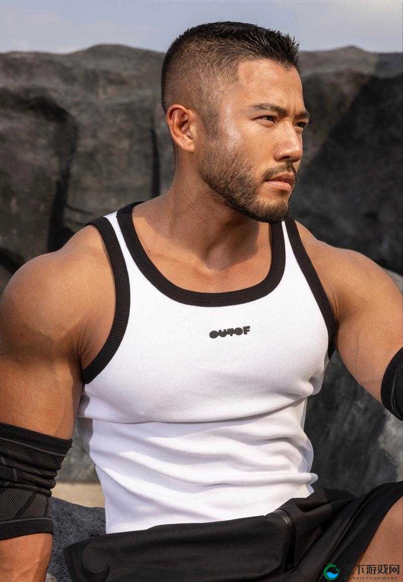 今世猛男人物简介：他是一位拥有独特魅力的男性，以其强壮的体魄和阳刚的气质吸引了众多人的关注他的故事充满了挑战和机遇，展现了他坚韧不拔的精神和勇往直前的勇气