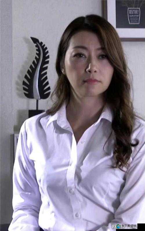 北条麻妃最新电影在线观看：深度解析剧情与角色，感受她的演技魅力与独特风格