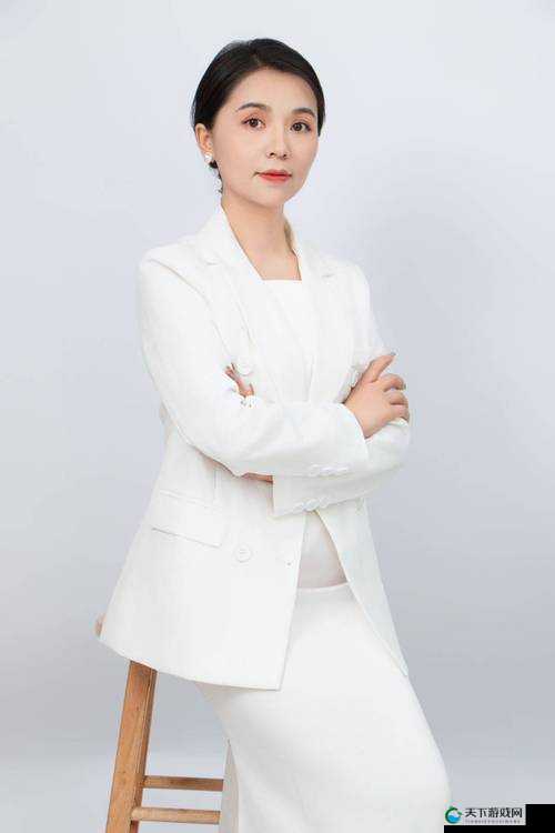 年轻漂亮女老板的秘密生活：她如何在竞争激烈的商业世界中脱颖而出？