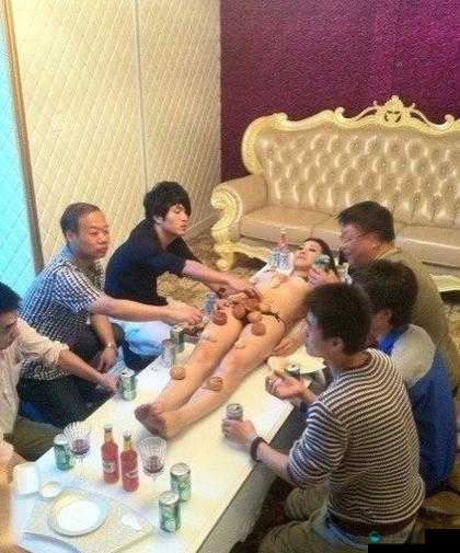 新年版裸体 Pics 震撼来袭你准备好了吗？