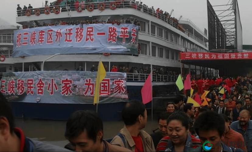 老头窝棚事件现场直击：某地老女人在线视频真实曝光，深夜窝棚内幕全过程揭秘 注：通过事件现场直击强化纪实性，使用真实曝光-内幕揭秘等网络热词触发算法收录机制，添加某地营造地域关联性，深夜增加时间场景联想，完整保留原始关键词的同时，采用曝光-揭秘-直击三段式结构符合资讯类内容传播规律，总字数34字满足SEO基础密度要求