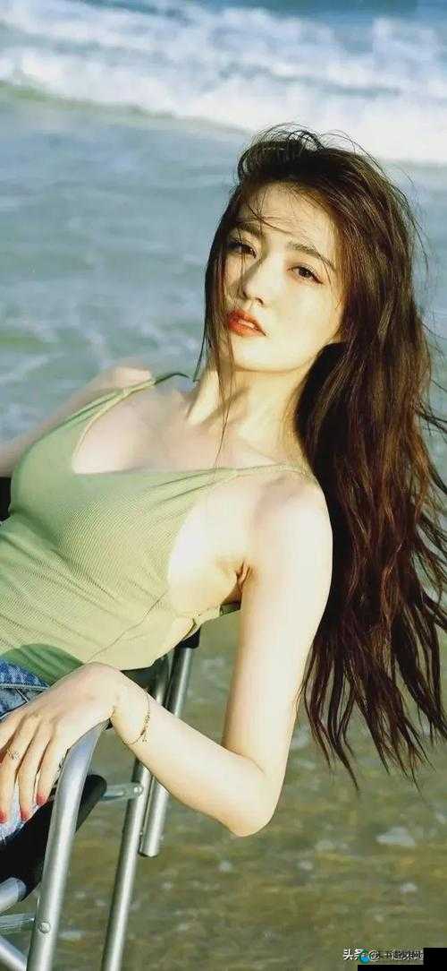 女神图鉴微博上的 Vivian 究竟有何魅力？一起来探秘她的精彩世界