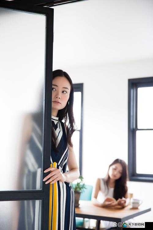 揭秘四川女人的独特魅力：为何她们在家庭与事业中都能游刃有余？