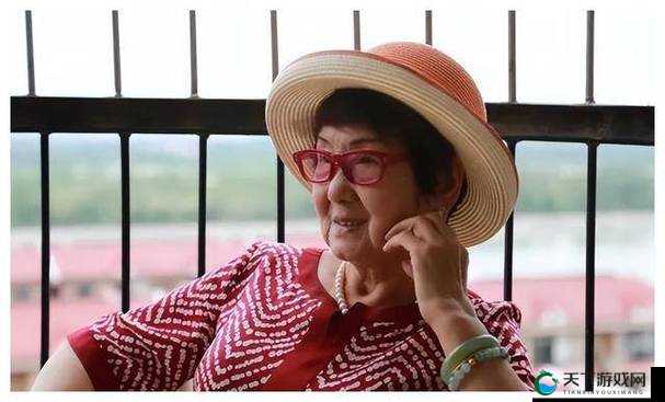 如何评价国产 Chinese老太交 70 这一现象？