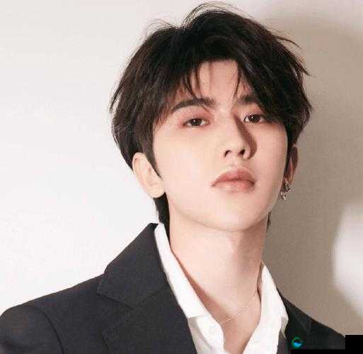 哇塞坤哥帅气图片来袭，大家快来欣赏，他的帅气你抵挡得住吗？