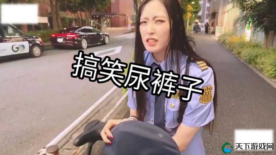搞笑又尴尬！把尿姿势被C尿了，医生看后却直呼“太惊险”！